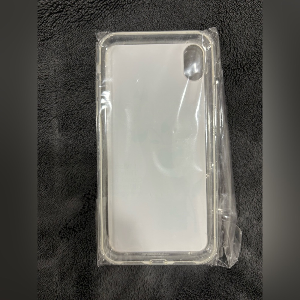 iPhone XR cases bundle - Picture 4 of 5